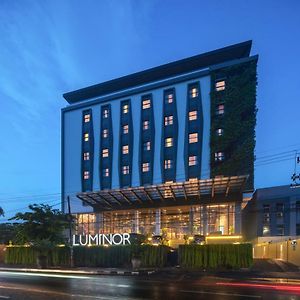 Luminor Hotel Airport Sidoarjo By Wh , Best Choice And Strategic Location With A Rooftop Area In Town
